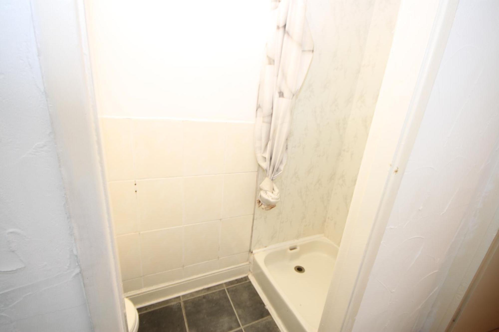 Barton Seaview, Self Catering Studio Apartments, Promenade & Central Beach Location, Families, Couples Or 23 Years Plus Only, Free Parking Blackpool Oda fotoğraf
